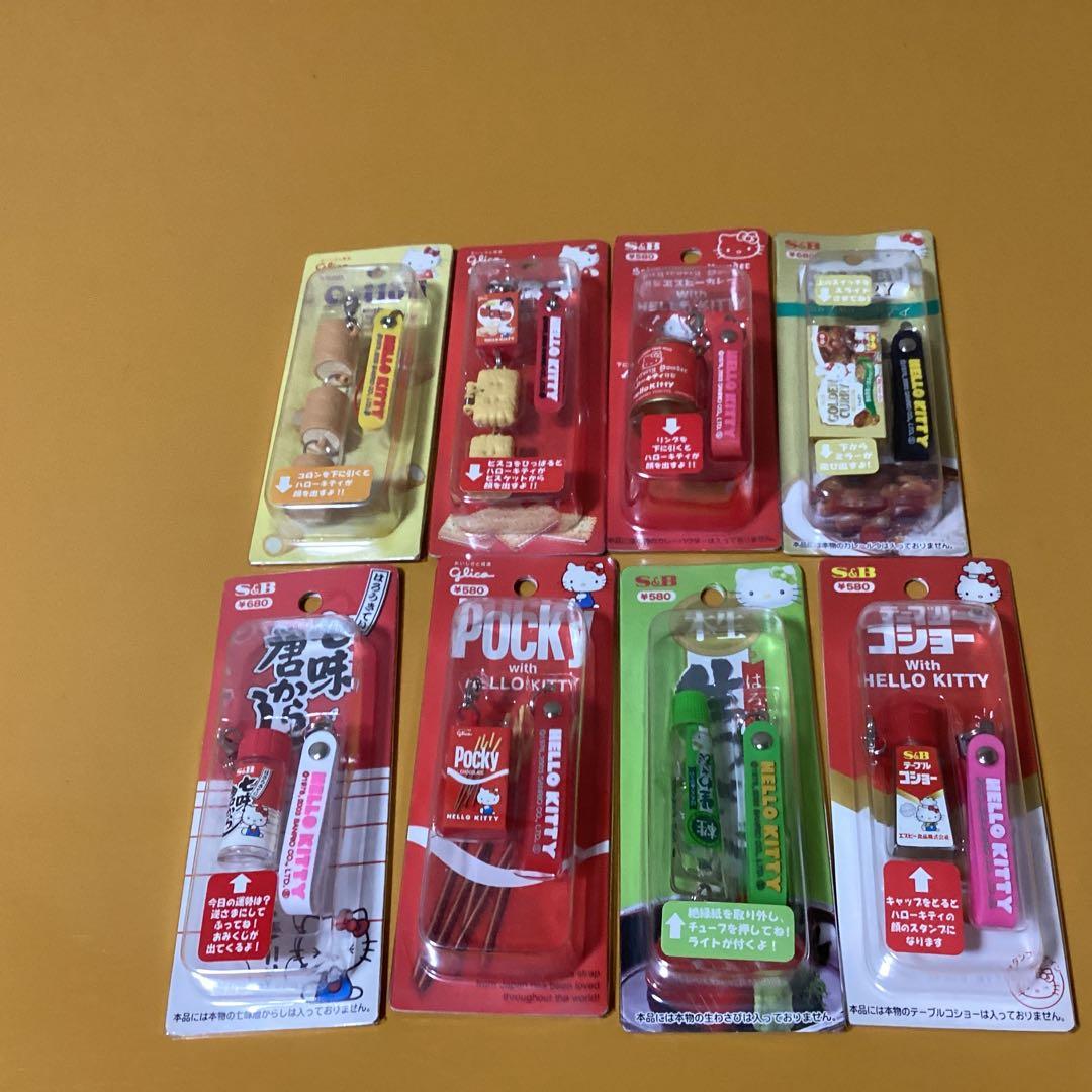 2909ハローキティ✖️お菓子 &調味料ストラップ