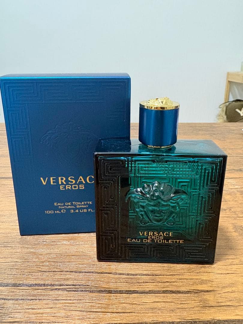 【未使用箱有】VERSACE EROS Eau de Toilette100ml