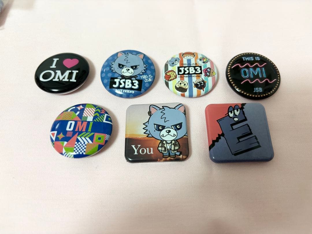 三代目 登坂広臣 缶バッジ OMI ルーヴくん - メルカリ