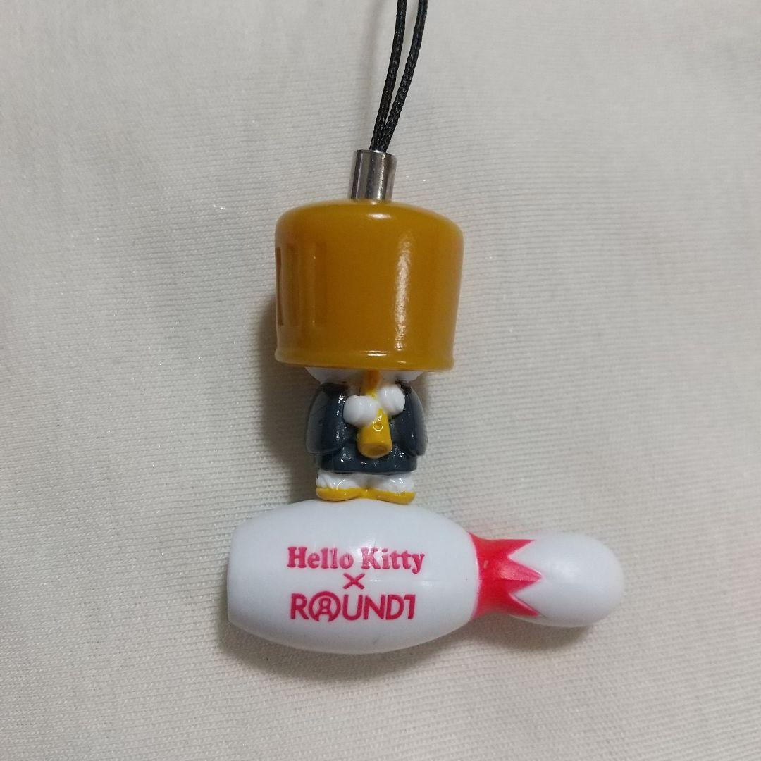 ハローキティ × ROUND1 ボウリングピンストラップ - メルカリ