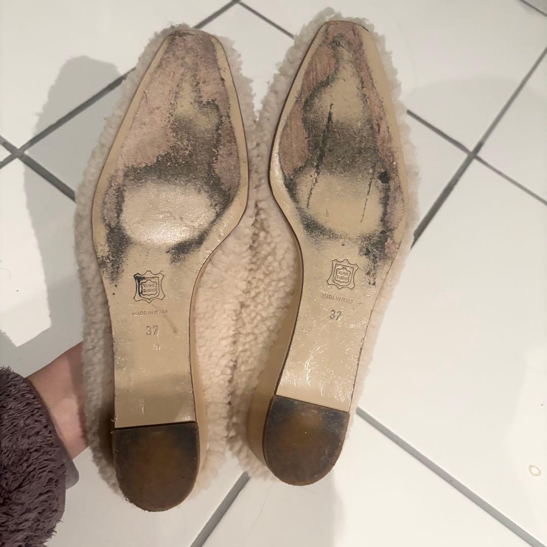 VERY掲載 NEBULONI E. ネブローニ ムートン ボア パンプス 37 - メルカリ