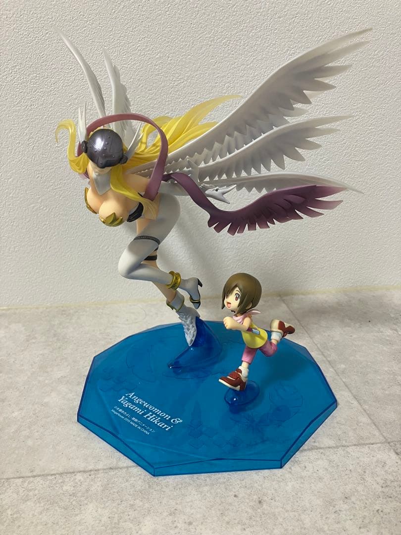 デジモンアドベンチャー　エンジェウーモン&八神ヒカリ　フィギュア　G.E.M