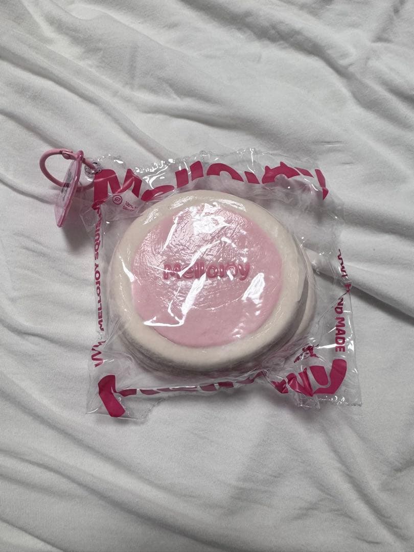 mellojoy メロジョイ スクイーズ スフレ いちご ピンク - メルカリ