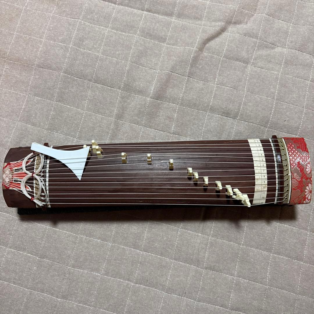 木製琴 13弦 赤い装飾付き 木製琴 13弦 花柄装飾付き - メルカリ