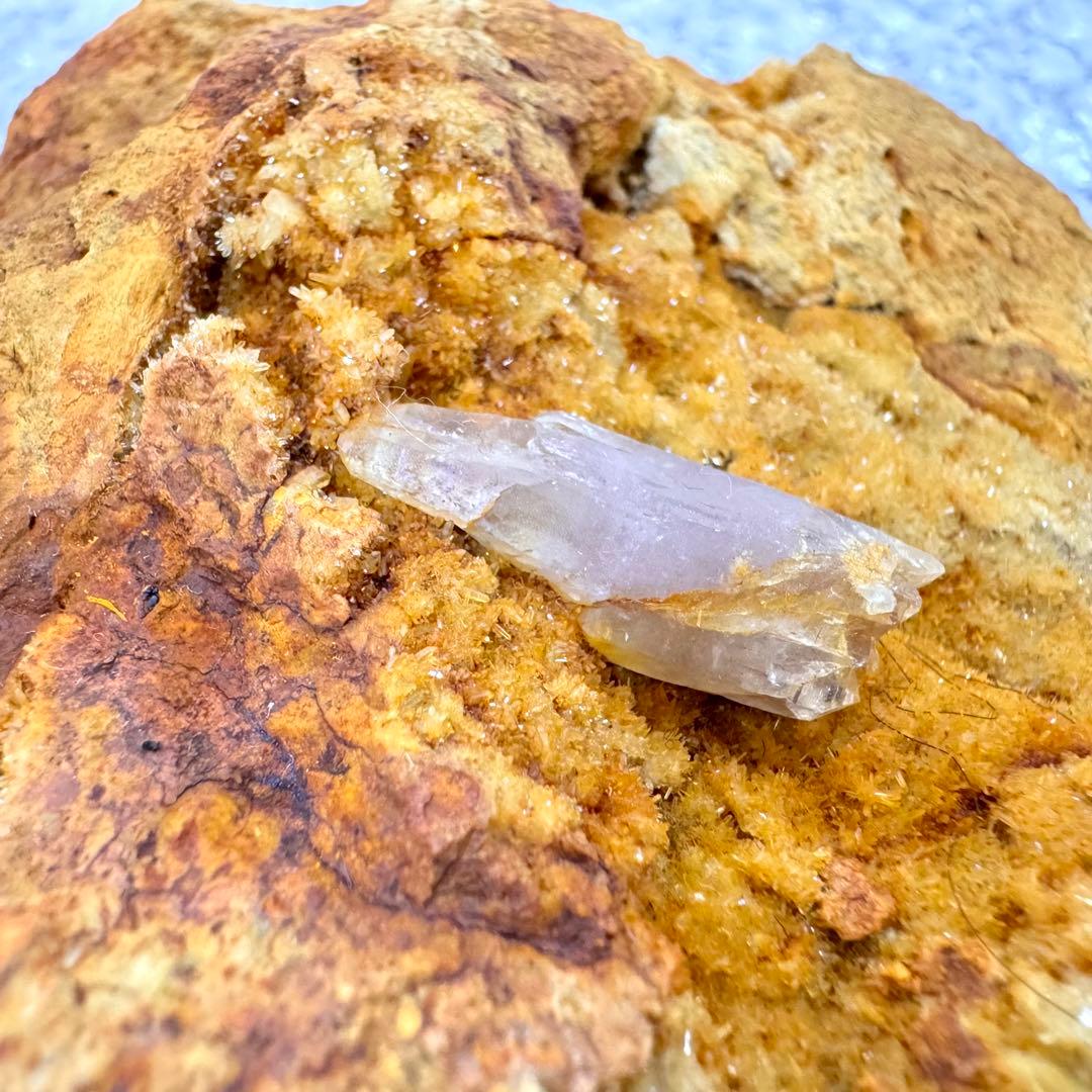 雨塚山 アメジスト 母岩付き 紫水晶 美麗 希少