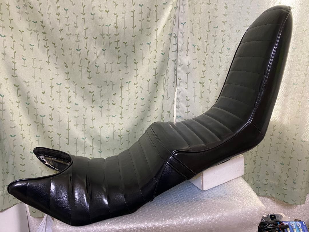 特注 激レア ホーネット250 三段シート 艶あり黒 40cm MC31 族車