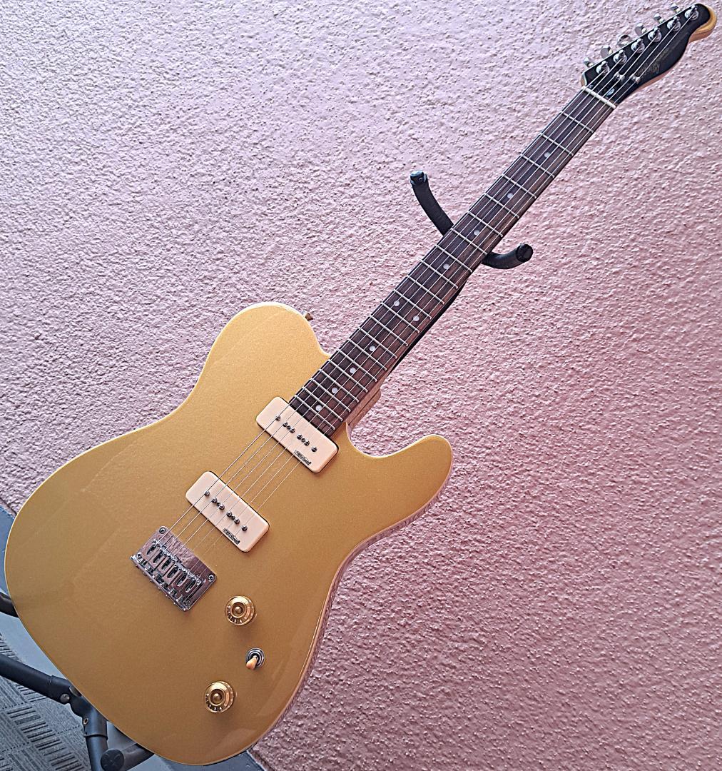 ■MonoGram TELECASTER GOLD TOP テレキャス P 90