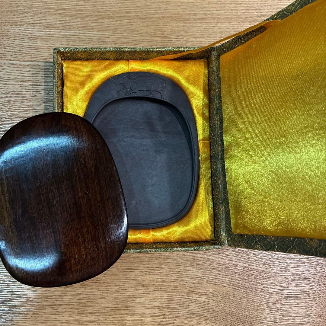 端溪 麻子坑　硯　羊　箱入り　蓋付き　習字　アンティーク　レトロ　ヴィンテージ