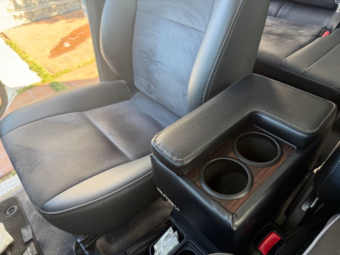 i*o様 GDJ76W ランクル70再再販 アームレストコンソールボックス