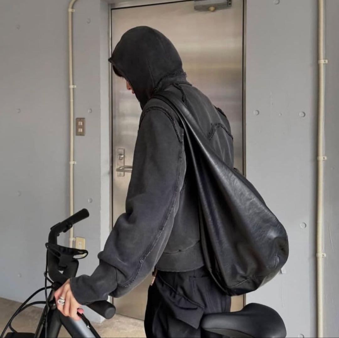 COMME des GARCONS コムデギャルソン レザーショルダーバッグ