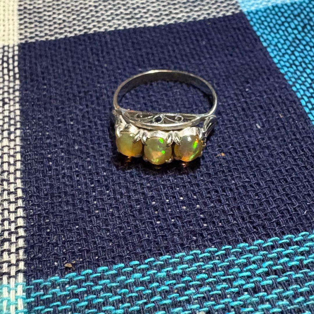 K14WG オパール3石 リング 約2.5g 箱あり