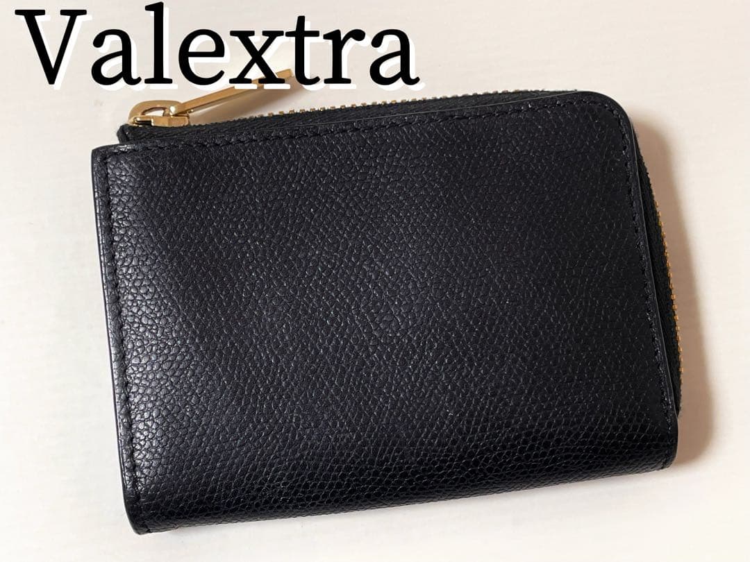 【早い者勝ち！】Valextra ヴァレクストラ　ジップキーホルダー　ブラック系