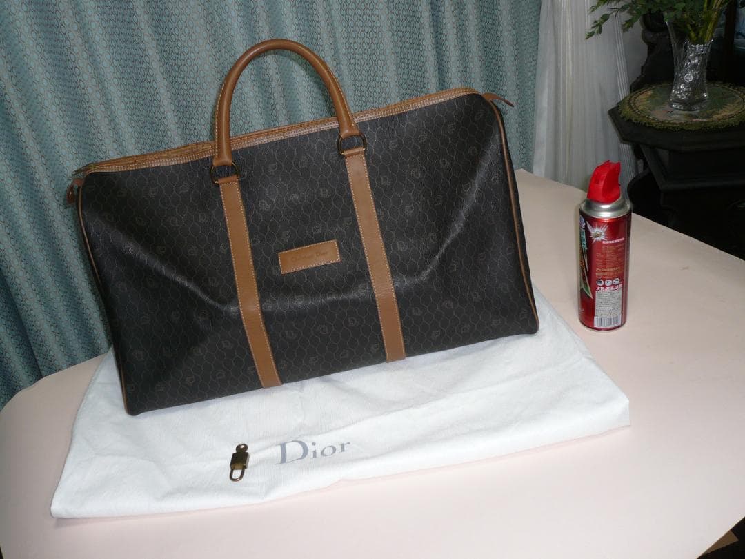 クリスチャン ディオール ハニカム柄 大きいボストンバッグ 保存袋、カギ付き 中古・古着通販】Christian Dior (クリスチャン ディオール) ハニカム