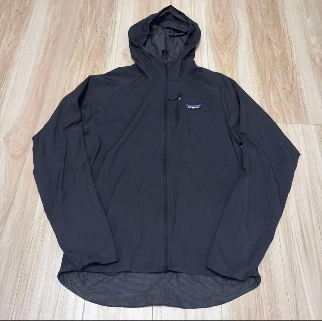 Patagonia ブラック フード付きナイロンジャケット
