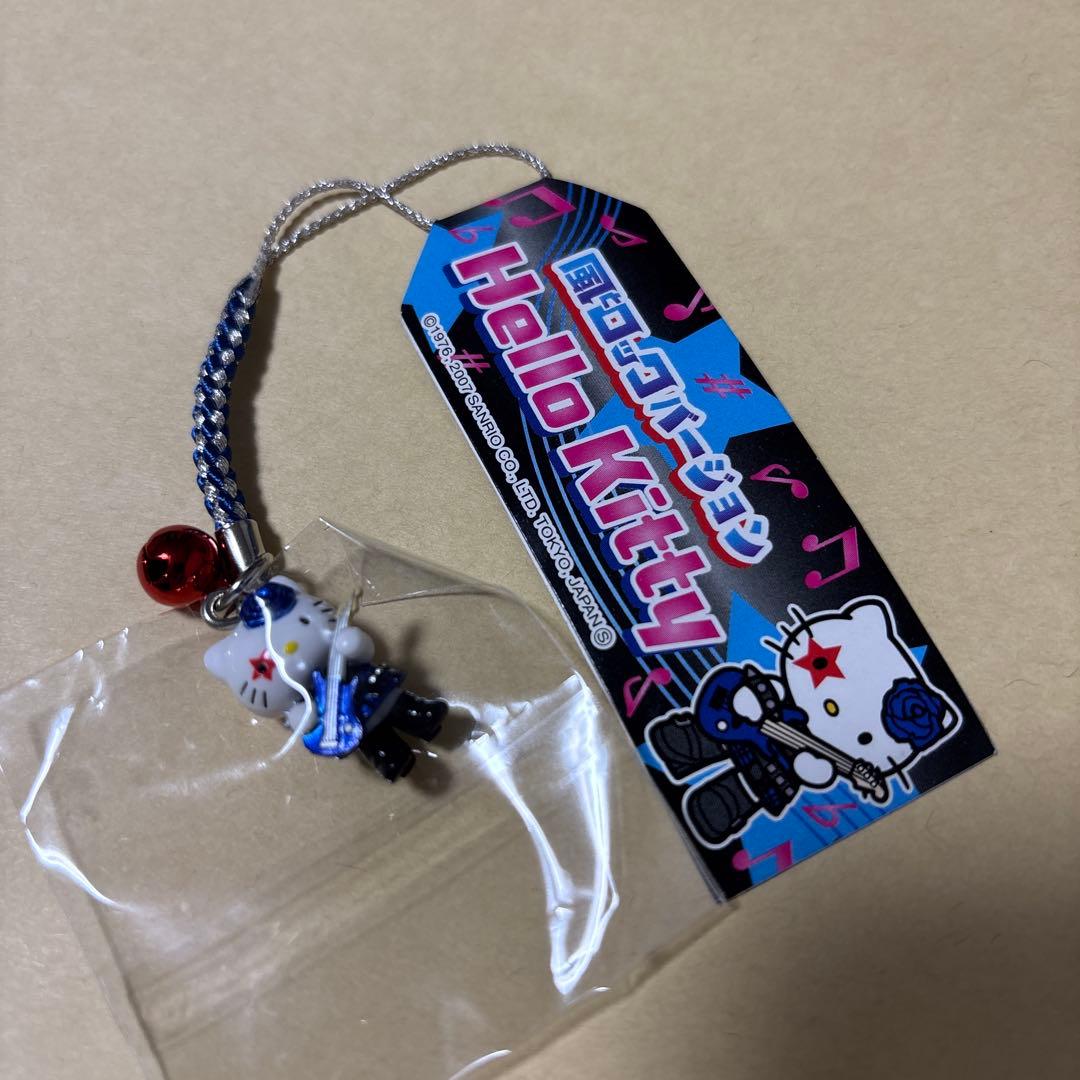 ハローキティ　風とロックバージョン　ストラップ