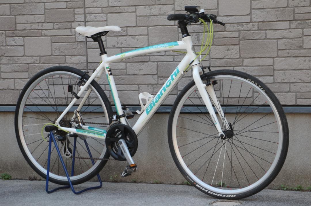 送料込み♪人気のビアンキ♪カメレオンテ♪SPORTS♪通勤通学など新生活に♪