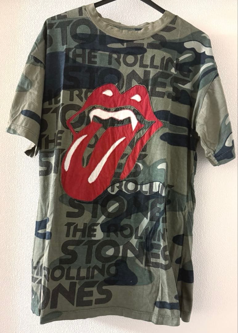 Buddhist Punk／ブディストパンク 迷彩柄ローリングストーンズTシャツ