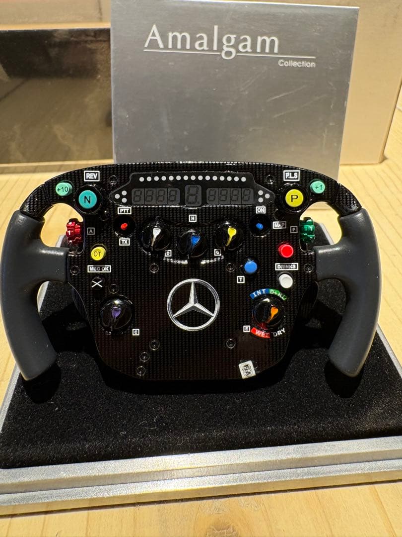 アマルガム1/4 マクラーレン　MP4-26 ステアリング