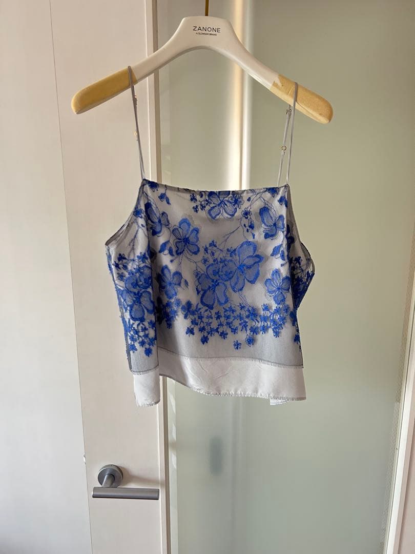 ebure エブール 2025秋冬 ブルーフラワーレースキャミ