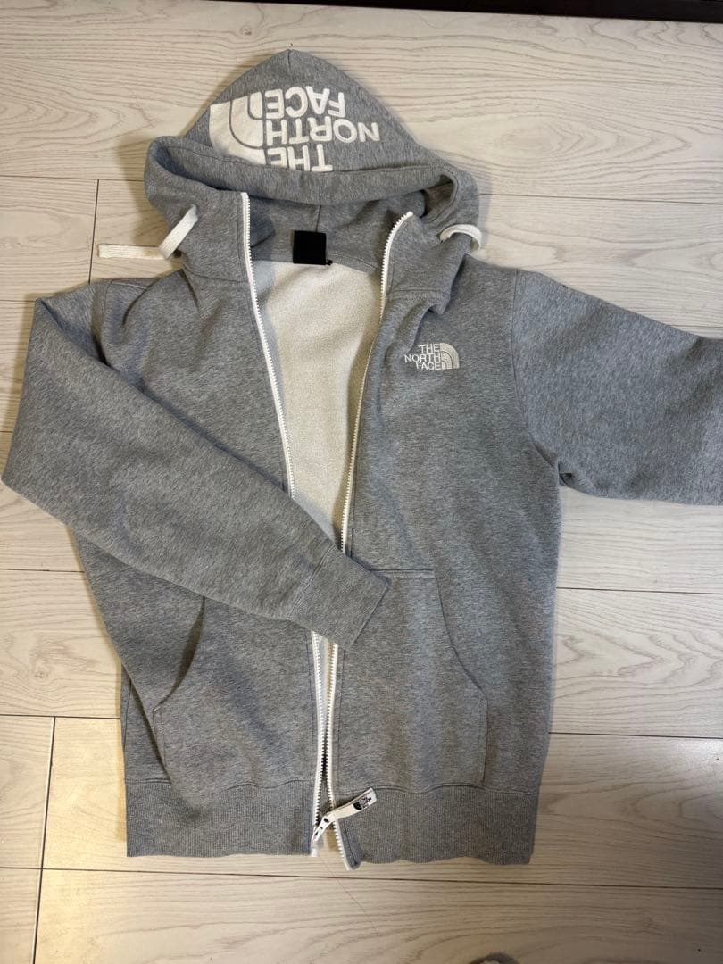 THE NORTH FACE グレー パーカーとスウェットパンツセット