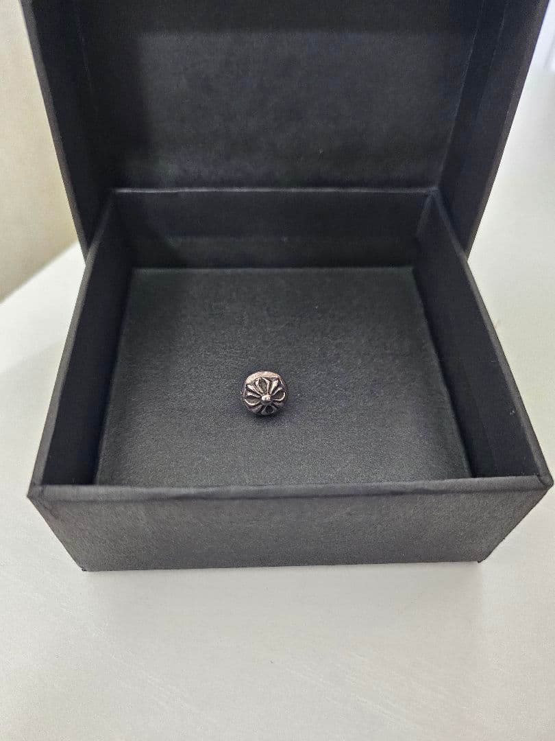 クロムハーツピアス