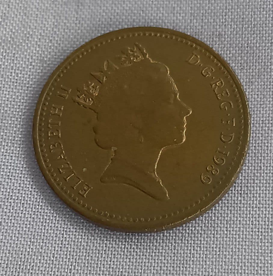 エリザベス女王1ペニー 楽天市場】イギリス貨幣 1ペニー 青銅貨 年代ランダム エリザベス女王