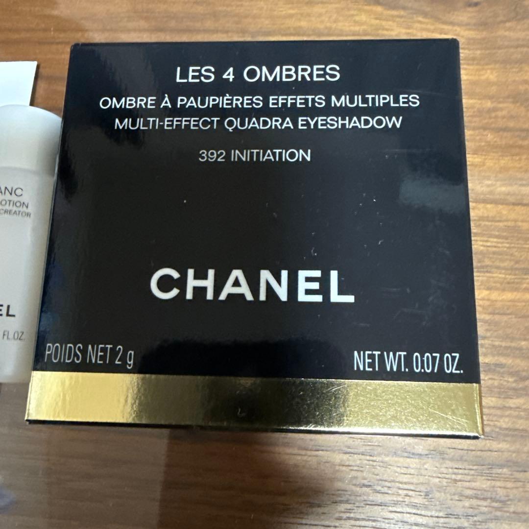 シャネル　レ　キャトル　オンブル　392 イニシアシオン　アイシャドウ【新品】