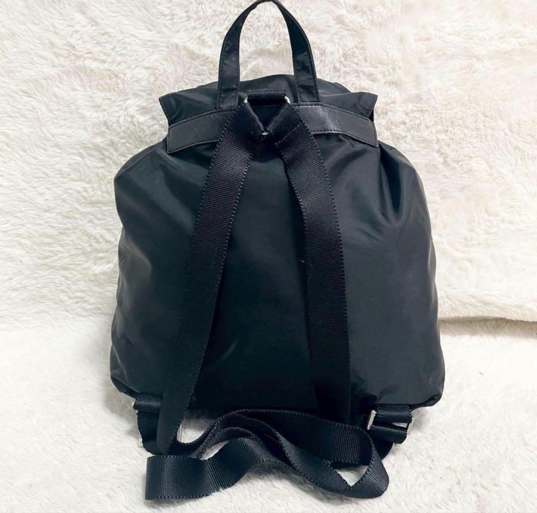 プラダ バックパック リュック 三角ロゴ ナイロン ブラック 大容量 黒