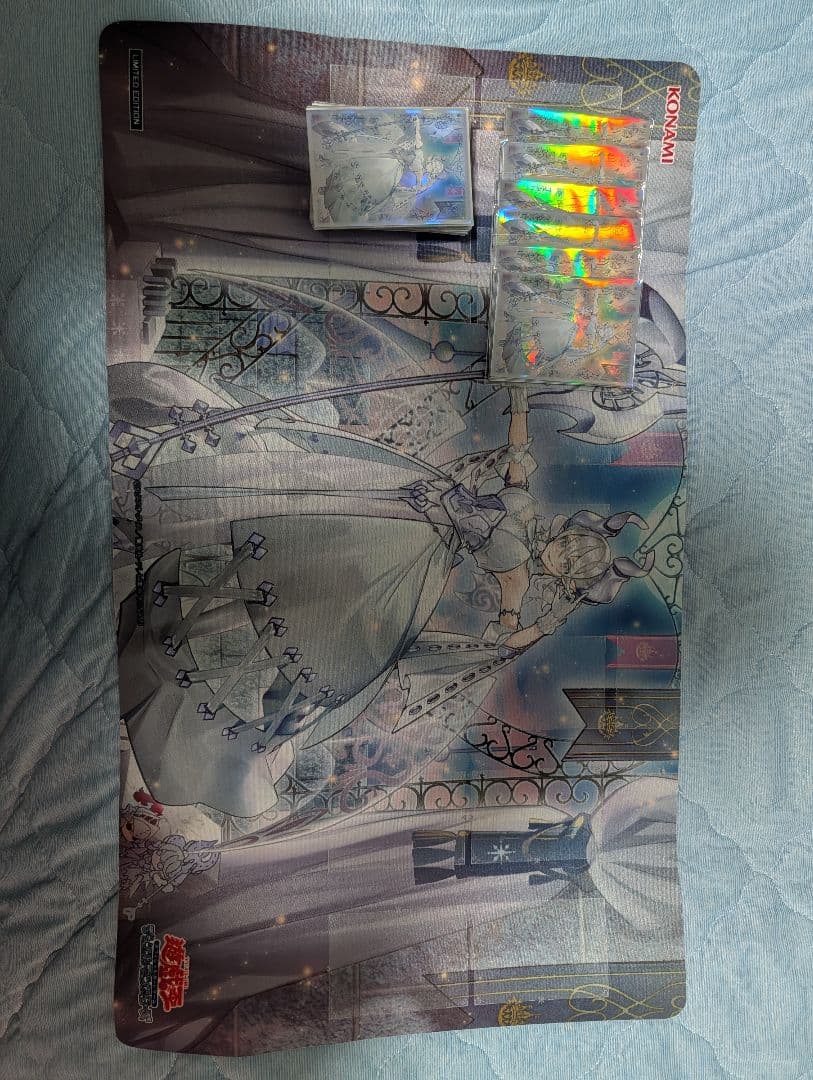 遊戯王　白銀の城のラビュリンス　プレイマット　スリーブ　中古品