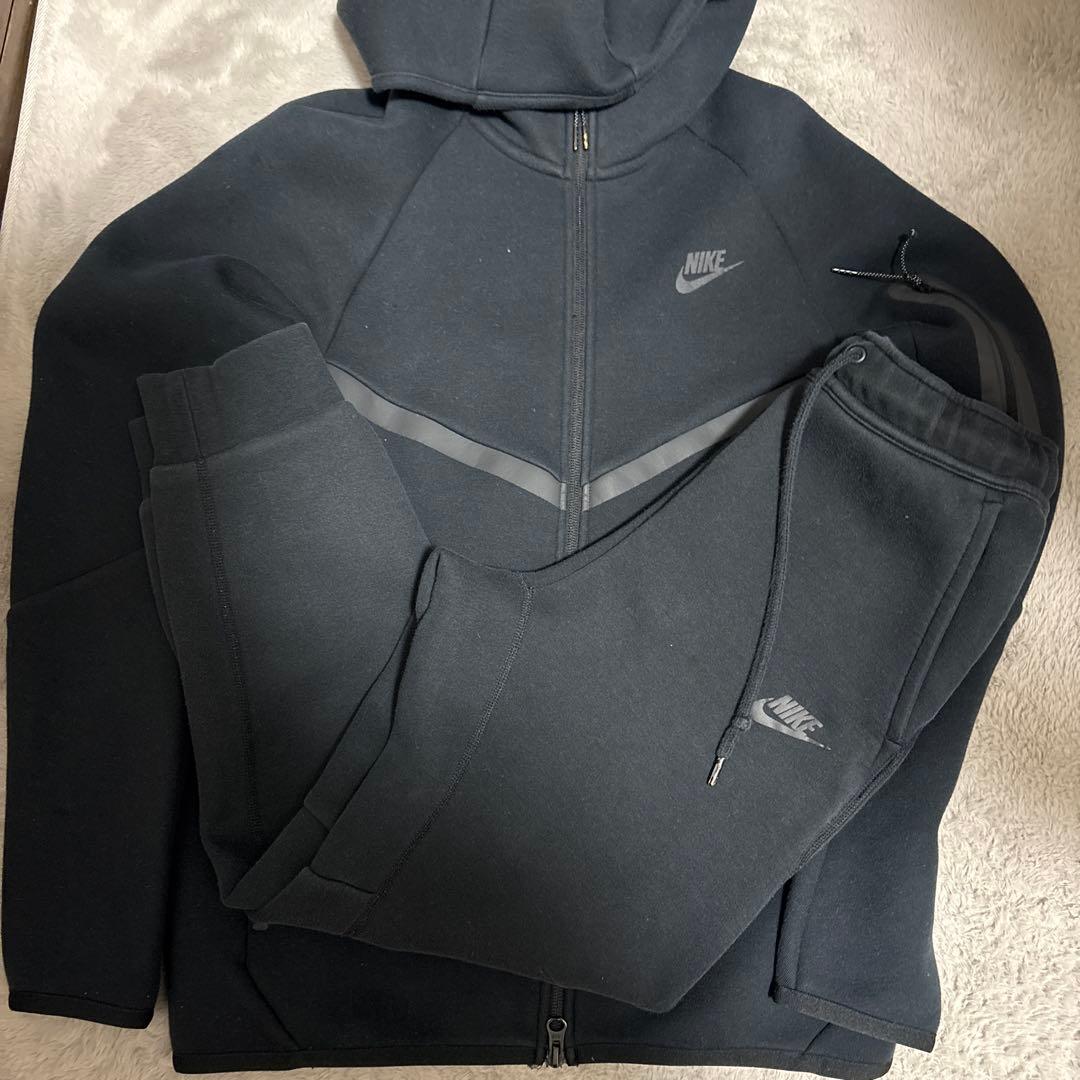 Nike ブラック パーカー ジョガーパンツ セット テックフリース