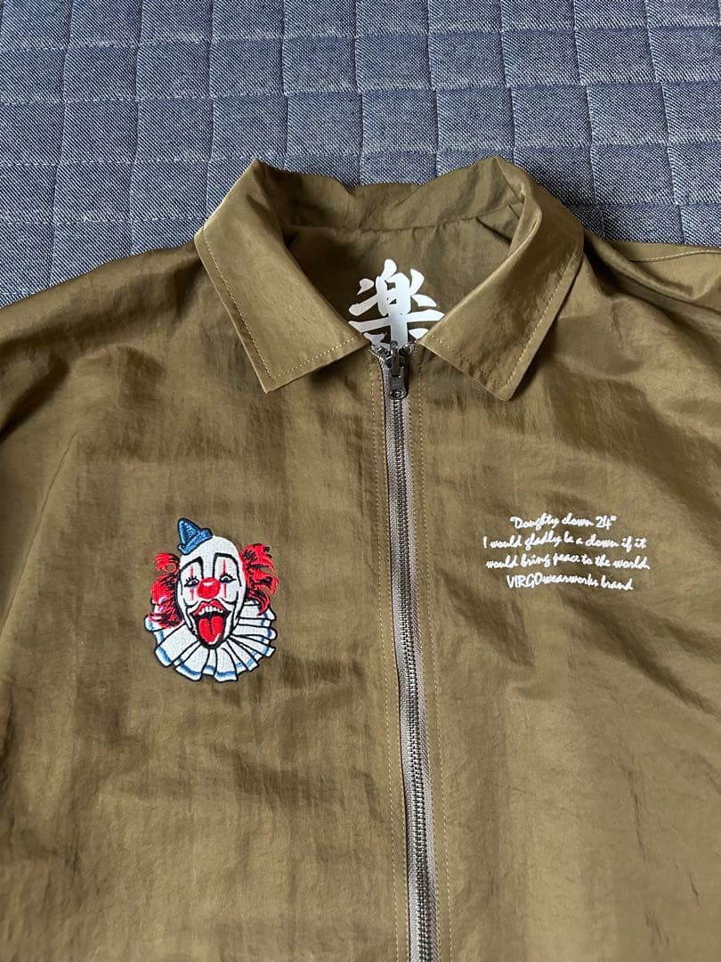 Virgers circus souvenir jkt khaki - メルカリ