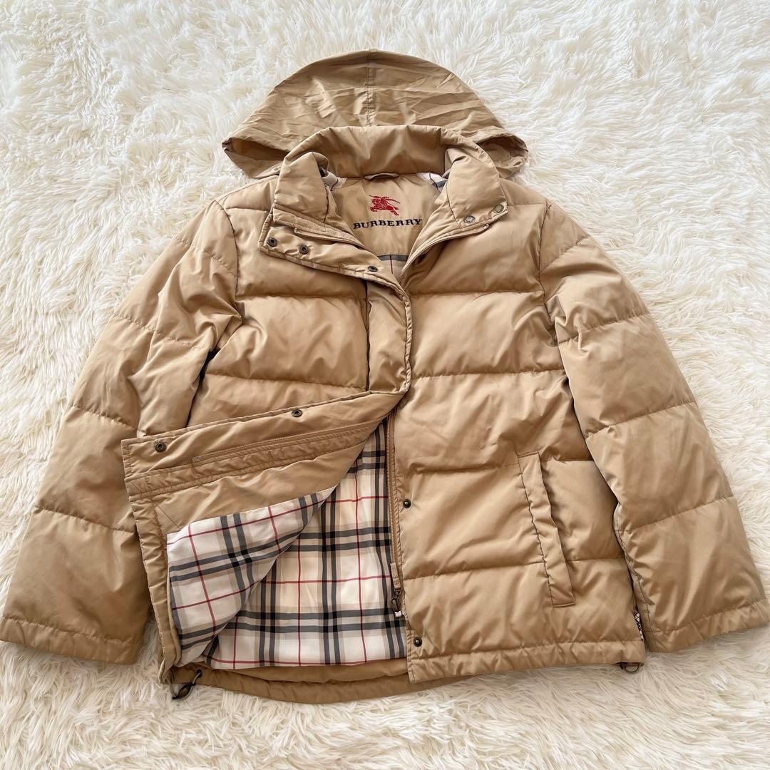 イタリア生地　バーバリー　ダウンジャケット　ノバチェック　フード　ベージュ