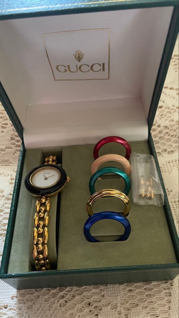 GUCCI ゴールドチェーン時計 交換ベゼル付き