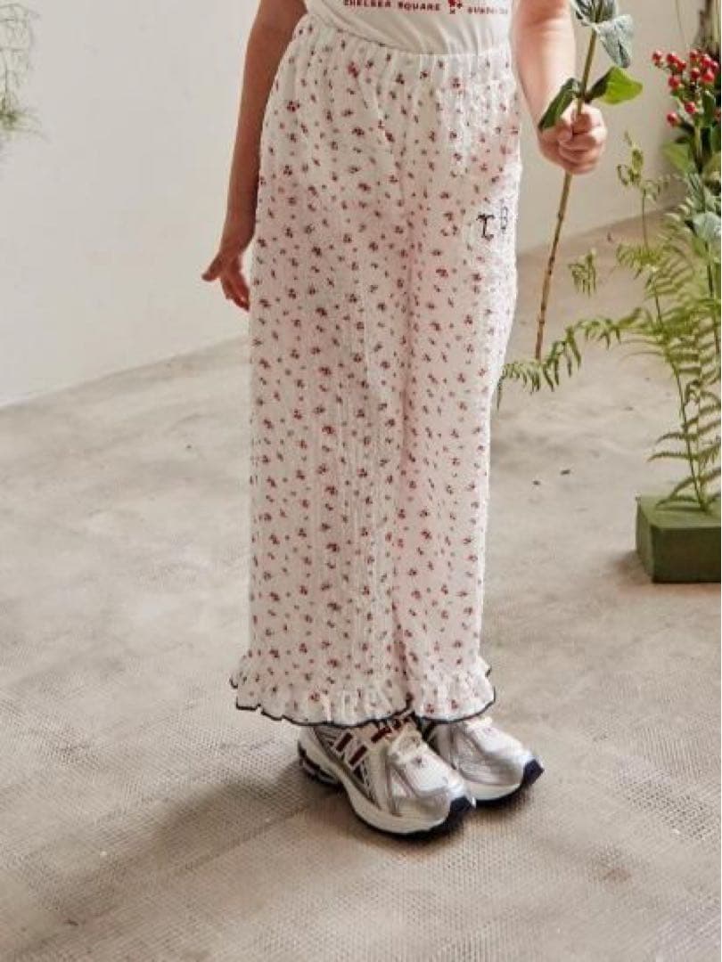 新品未使用品]TOM&BOY 小花柄パンツ 8y 定価13970円 - メルカリ