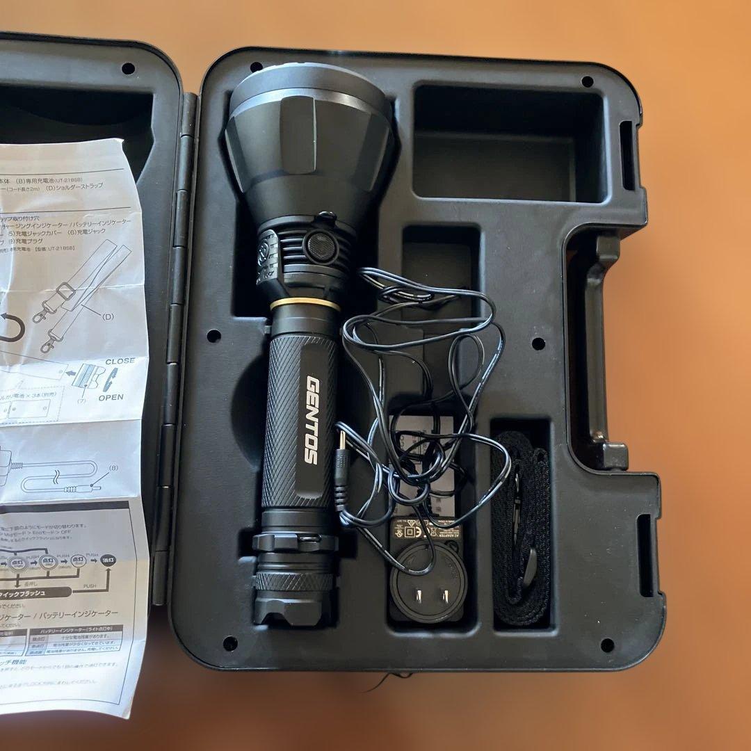 GENTOS LEDフラッシュライト アルティレックス　UT 1000M