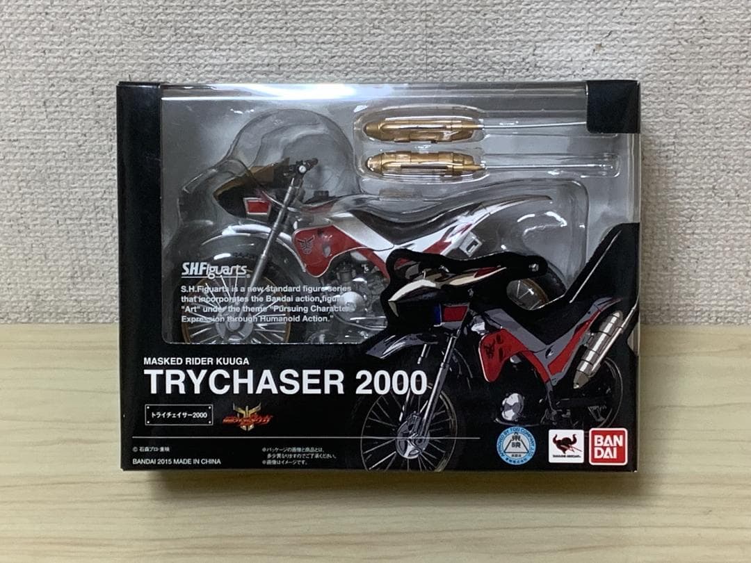 SHFiguarts 仮面ライダークウガ トライチェイサー2000