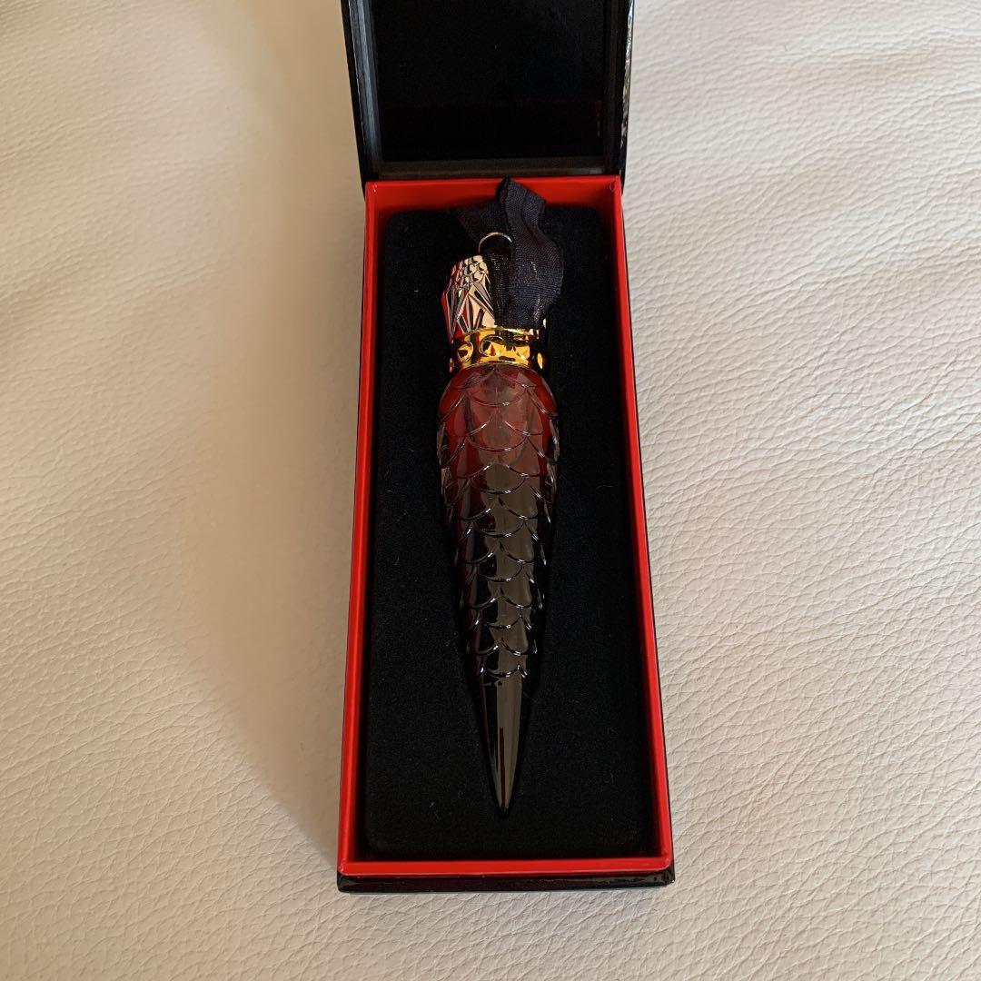 クリスチャンルブタンのリップオイル