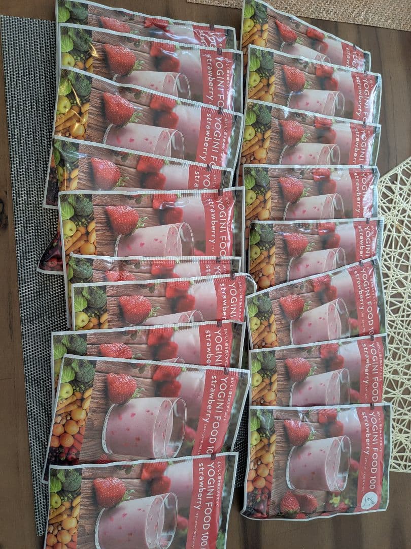 ヨギニーフードストロベリー 18パック