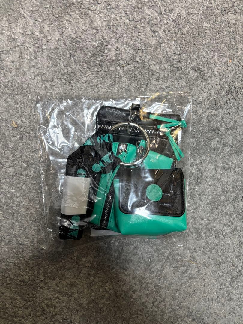 新品　Adotomy ストラップポーチ　大阪会場限定