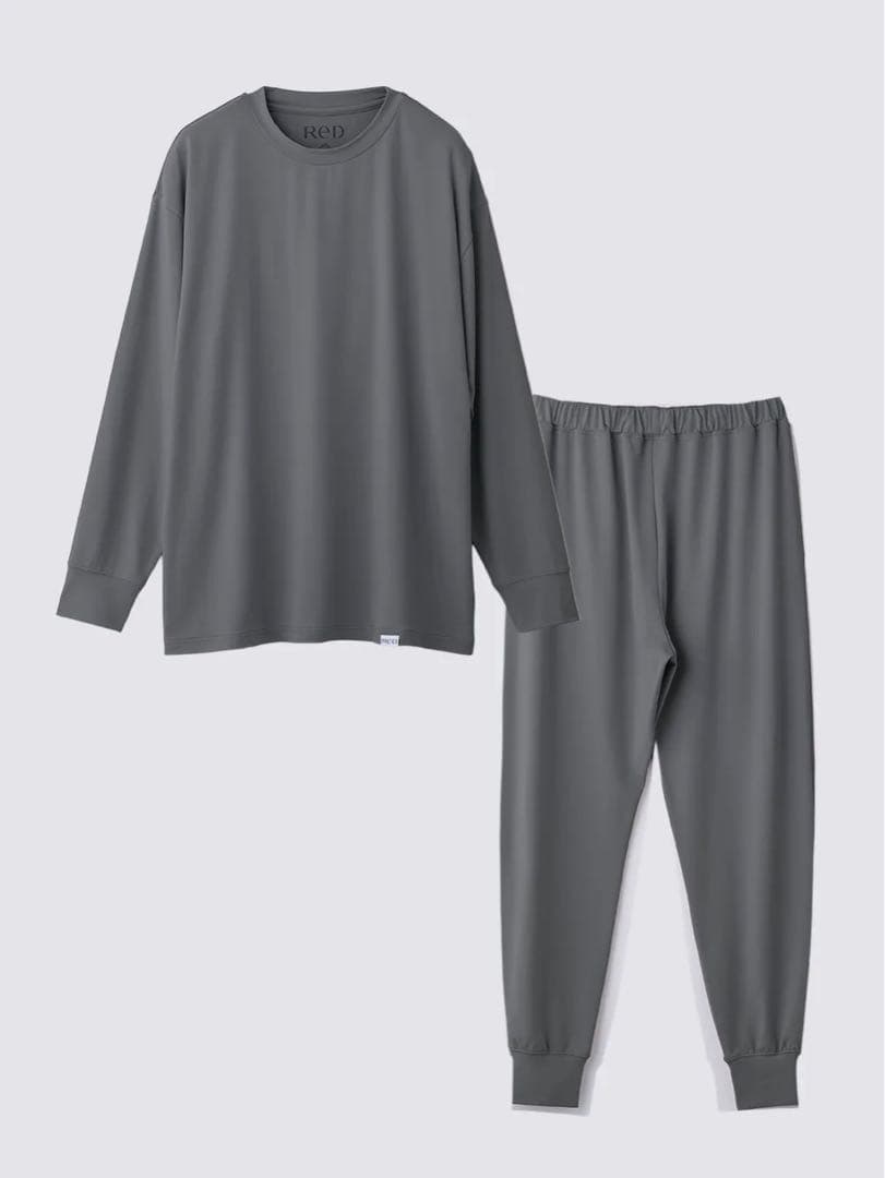 JAL国際線ファーストクラスのリラクシングウェア「ReD（レッド）」 MTG