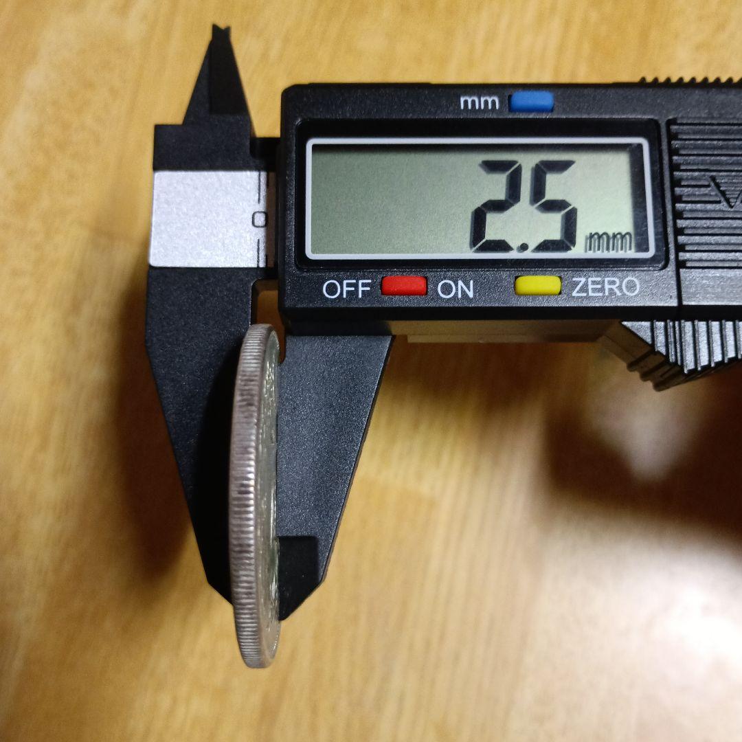 新一圓銀貨 小型 直径38.00mm 厚さ2.5mm重さ27.00g - メルカリ