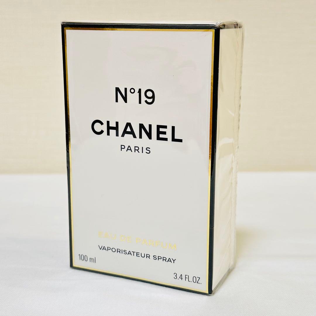 新品　CHANEL N°19 シャネル オーデパルファム　香水　100ml ②