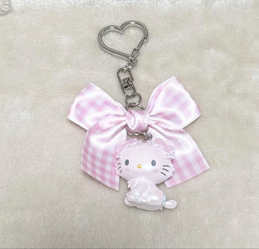 チャーミーキティ ランダムストラップ - メルカリ