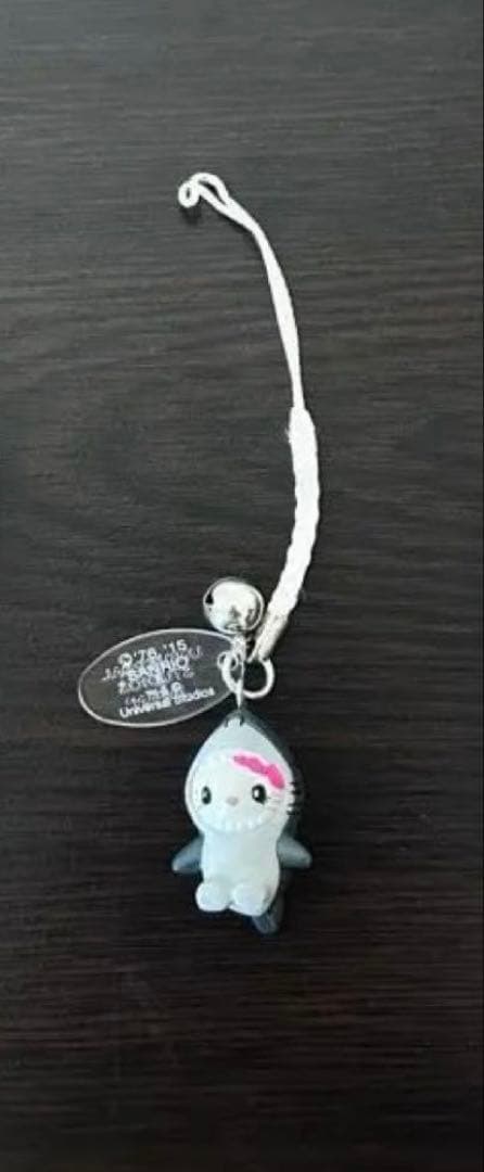 ハローキティ　2015　USJ　ジョーズ　キーホルダー　鏡　徳島お菓子ストラップ