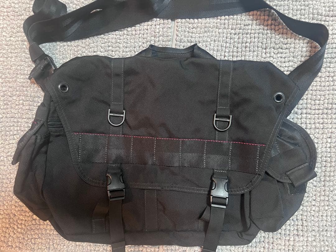 美品BRIEFING メッセンジャーバッグ LANCE2 ブラック