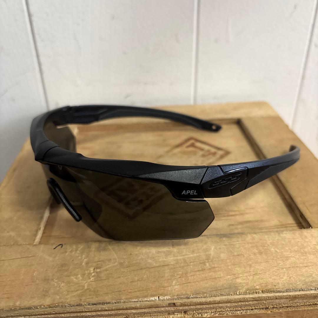美品 米軍 実物 ESS CROSSBOW ブラックレンズ 送料無料 - メルカリ