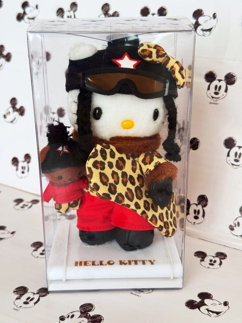 サンリオ　ハローキティ スノボー　スノーボード　ヒョウ柄　ポイントドール