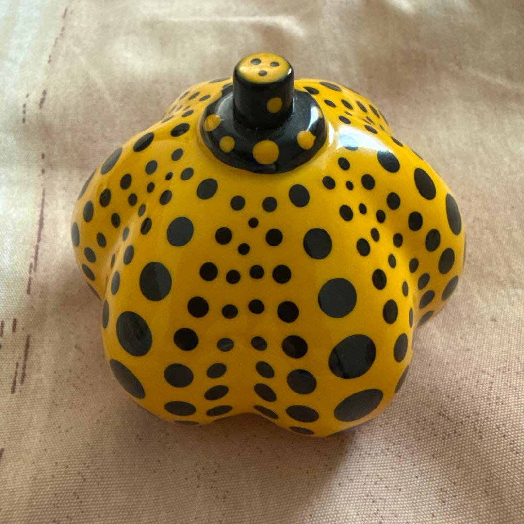 草間彌生代表作「カボチャ」のオブジェ