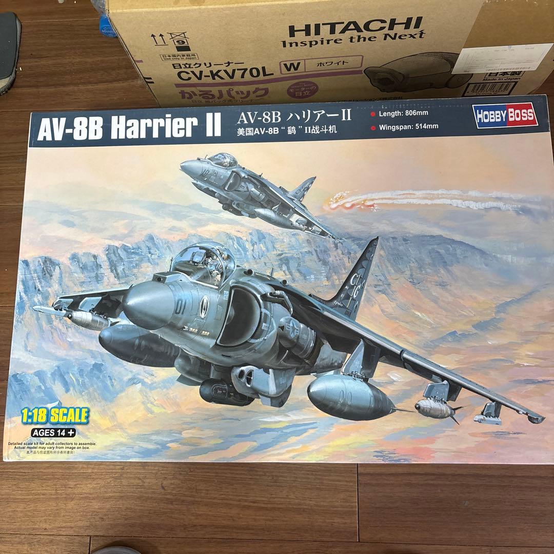 航空機・ヘリコプター HOBBY BOSS AV-8B Harrier II 1:18