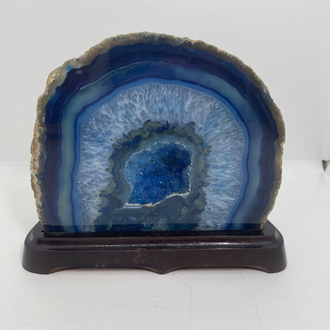 青瑪瑙 メノウ ブルーアゲート 置物 専用台付き 2,196ℊ